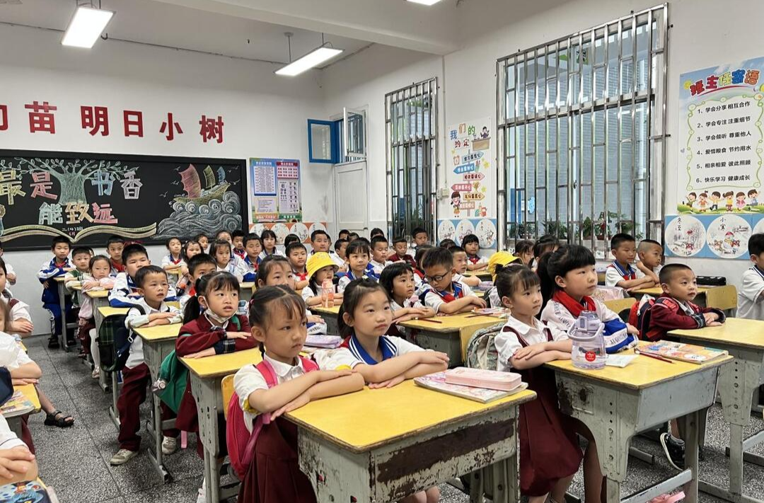 河西幼儿园：幼小衔接零距离 参观实践助成长