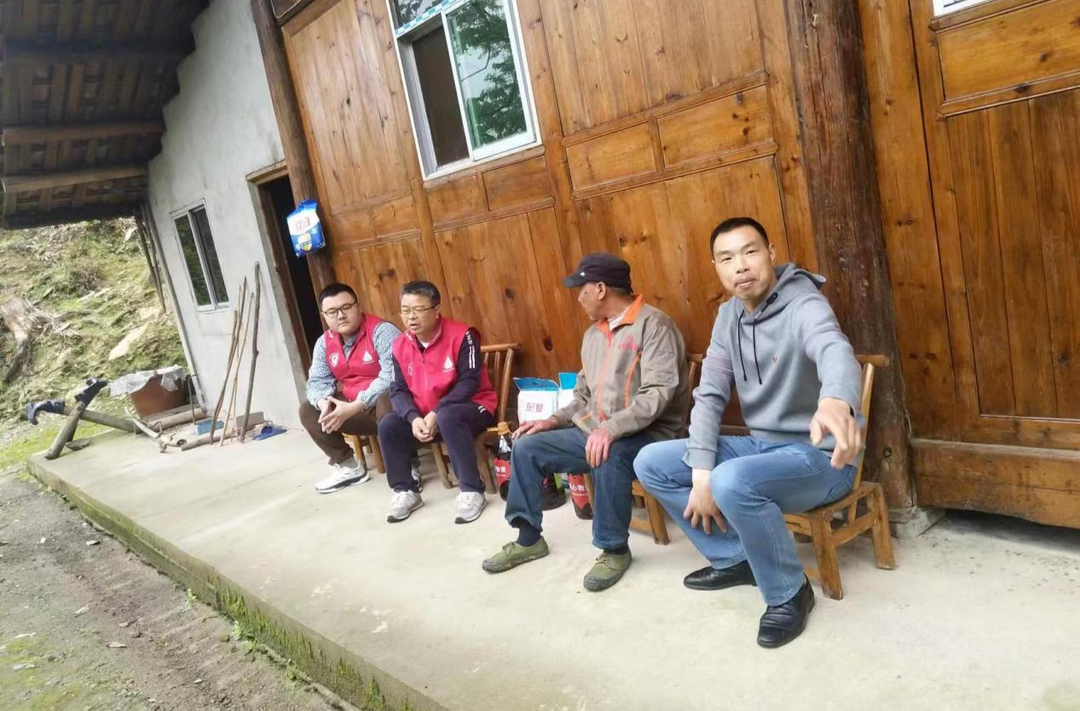打好安全生产翻身仗丨大树坳乡：安全生产月，宣传进家门
