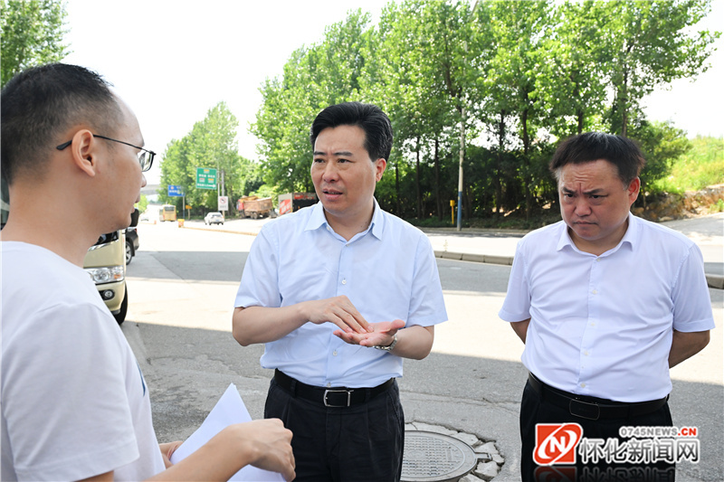 黎春秋：全力推进“一迎三创”城市品质提升行动