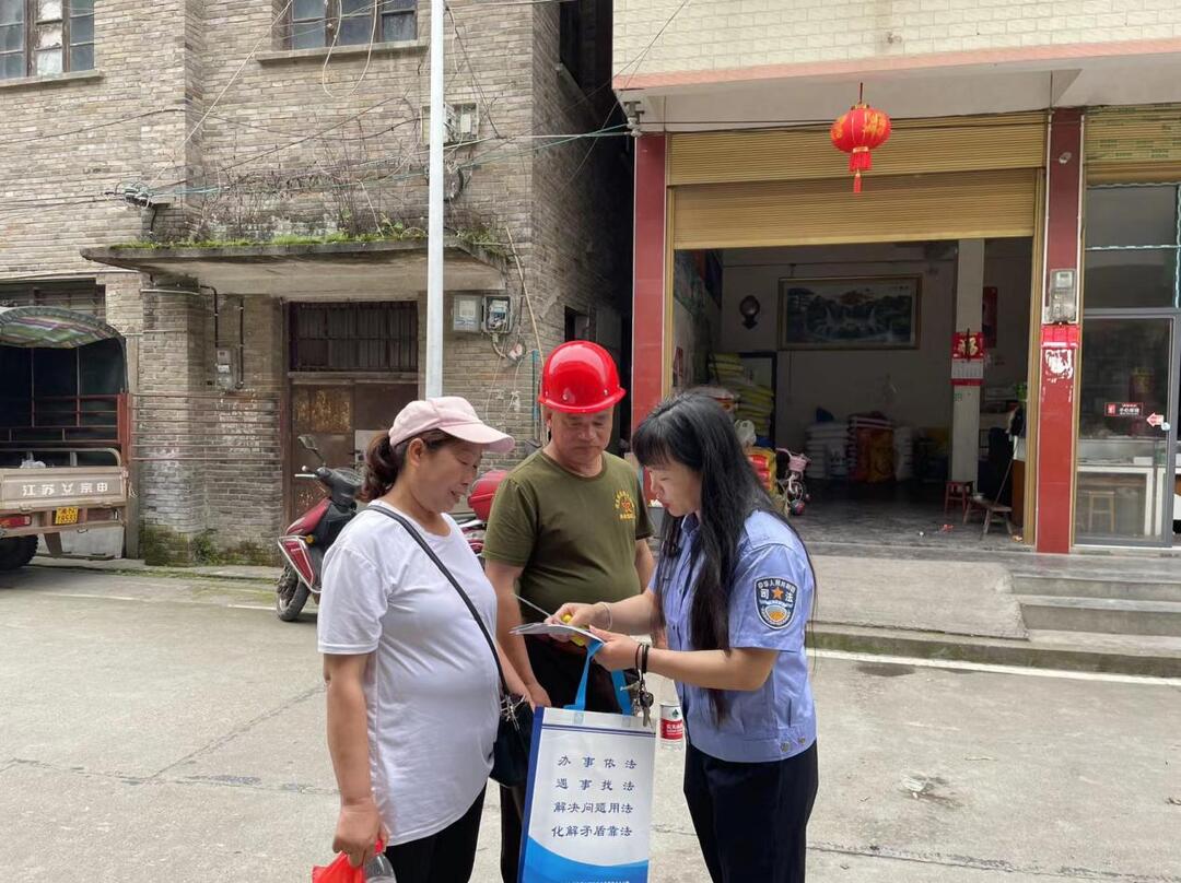 牛牯坪乡：全乡禁毒你我他 禁毒宣传进万家