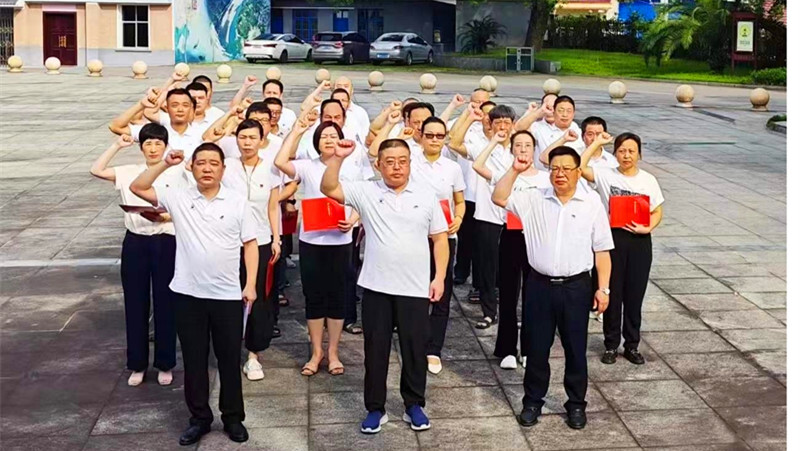 芷江春阳滩水电有限公司开展“强党性、担使命、树典范、感党恩”庆祝建党102周年系列活动