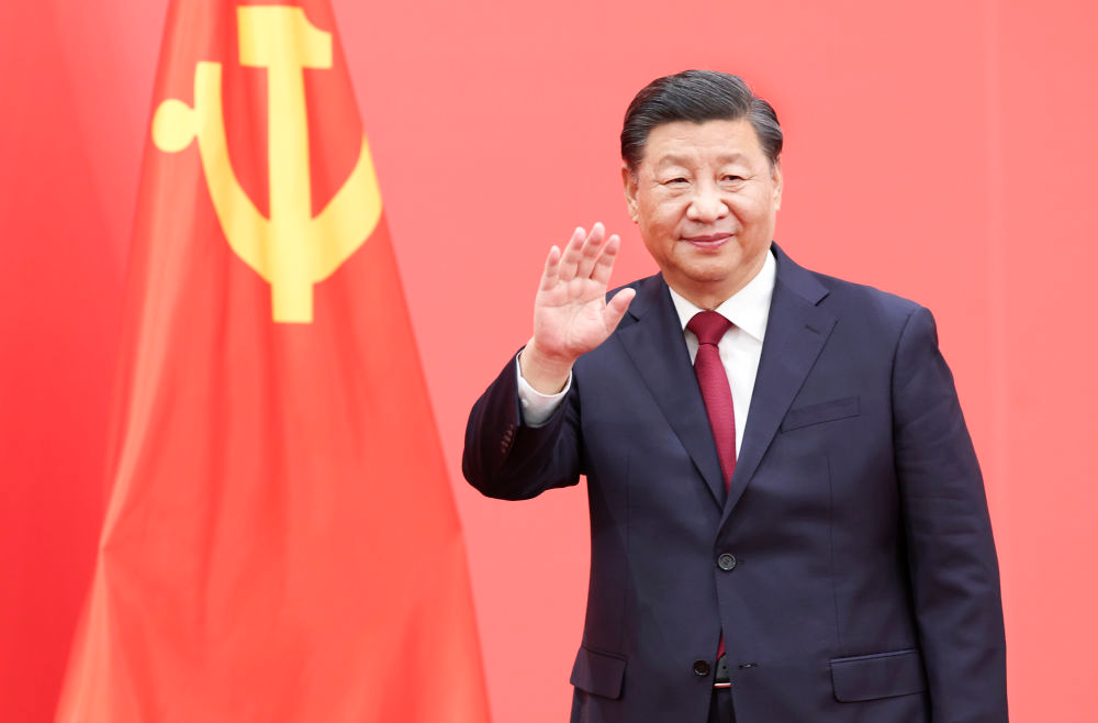 习近平会见所罗门群岛总理索加瓦雷