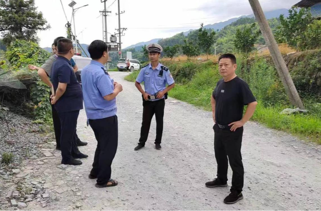 三道坑镇持续开展夏季道路交通安全整治行动