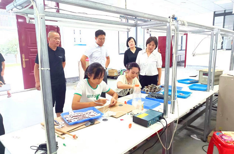 省发改委湘西处检查组来芷检查指导易地搬迁后续扶持等工作