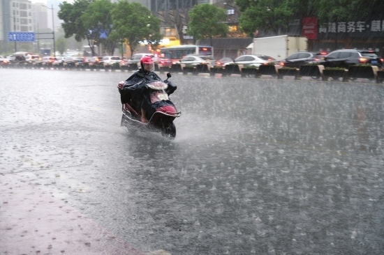 湖南本周雷阵雨将成为常客 后期受台风影响气温有所下跌