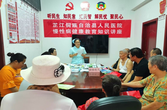芷江人民医院：健康行动庆“八一” 义诊拥军暖人心
