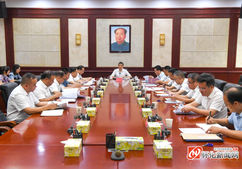许忠建：突出关键重点强化审计监督作用
