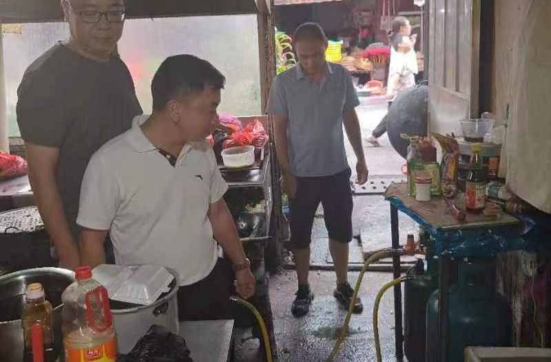 打好安全生产翻身仗▏岩桥镇大力开展燃气安全隐患排查