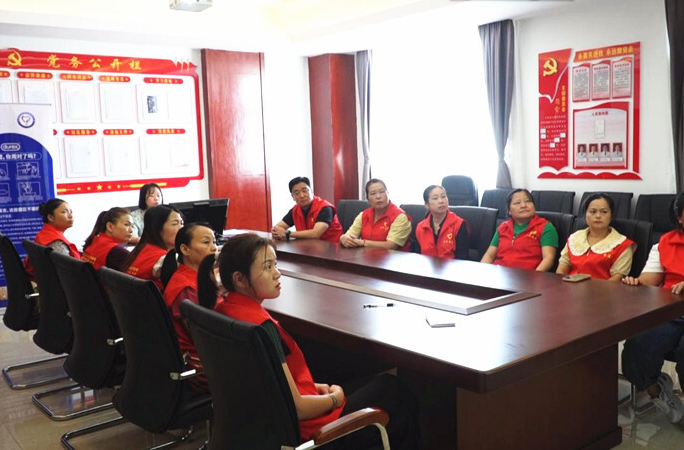 芷江开展消除艾滋病、梅毒和乙肝母婴传播宣传活动