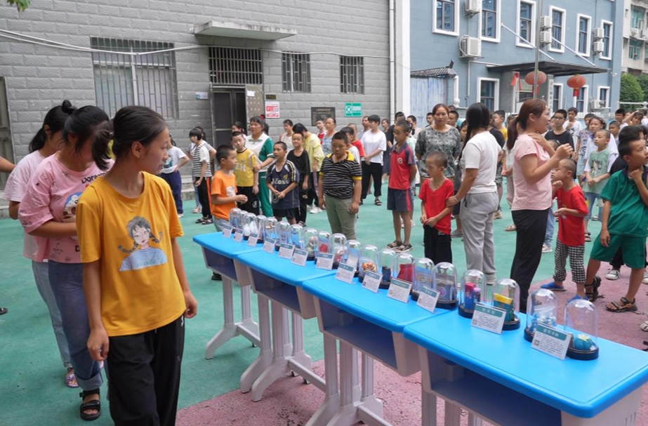 芷江开展开学第一课 “依托咪酯”禁毒宣传进校园活动