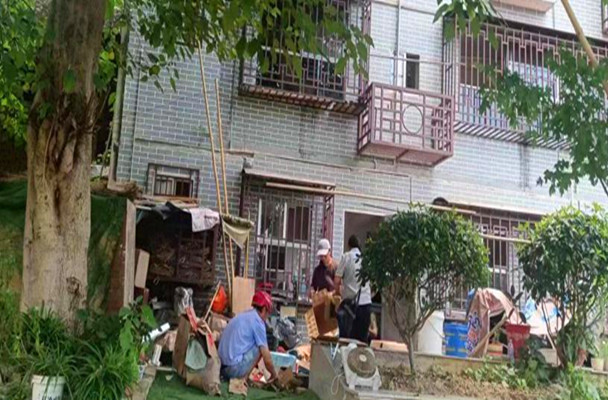 芷江镇：部门联动 助力人居环境见实效