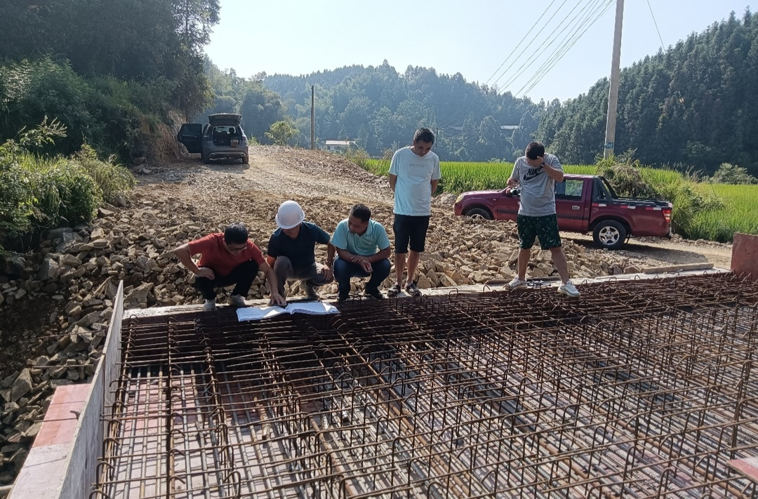 芷江交通质安站对桥涵钢筋施工开展检查核验