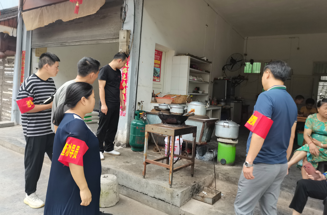 打好安全生产翻身仗丨晓坪乡开展燃气安全隐患排查整治行动