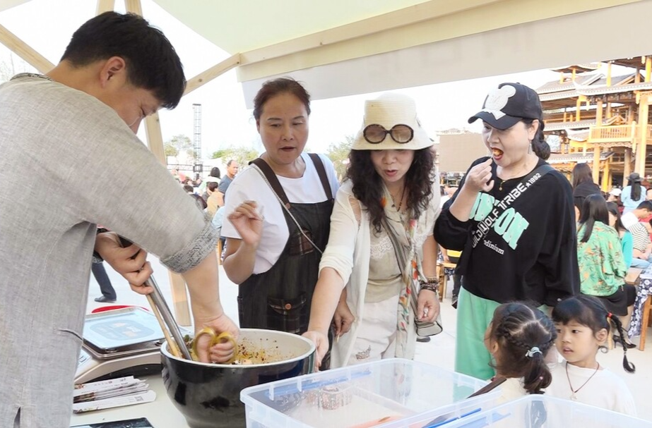 芷江特色美食集中展示 尽显人间烟火气