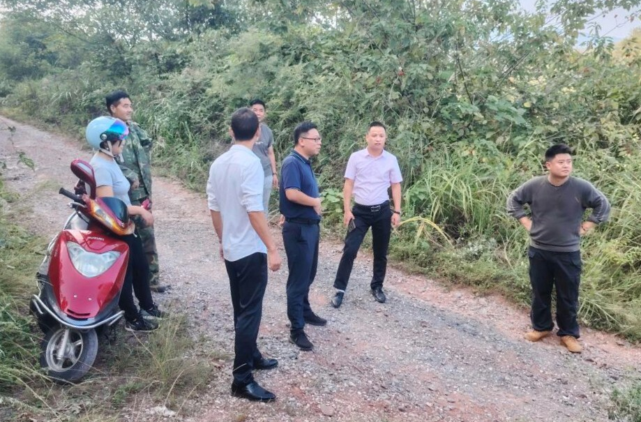 芷江镇：安全宣传不放松 欢天喜地过佳节