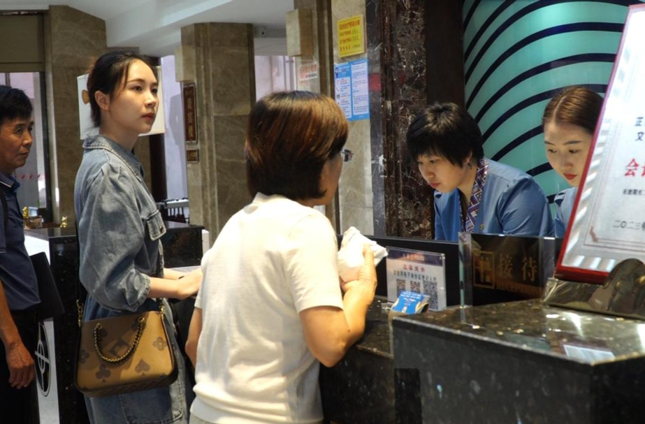 芷江：国庆长假点燃出游热情 各大酒店预订火爆
