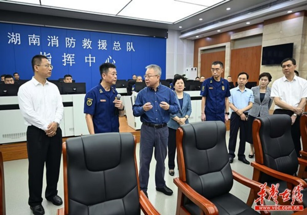 沈晓明检查节日期间城市安全运行情况