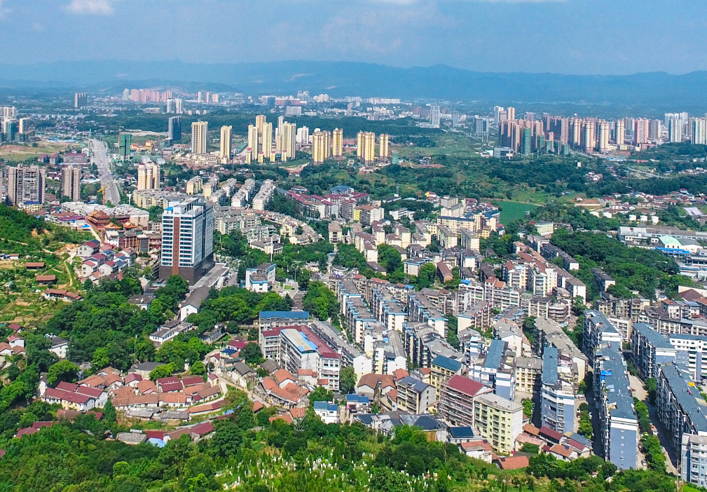 怀化日报评论员｜加快建设全国一流旅游度假目的地
