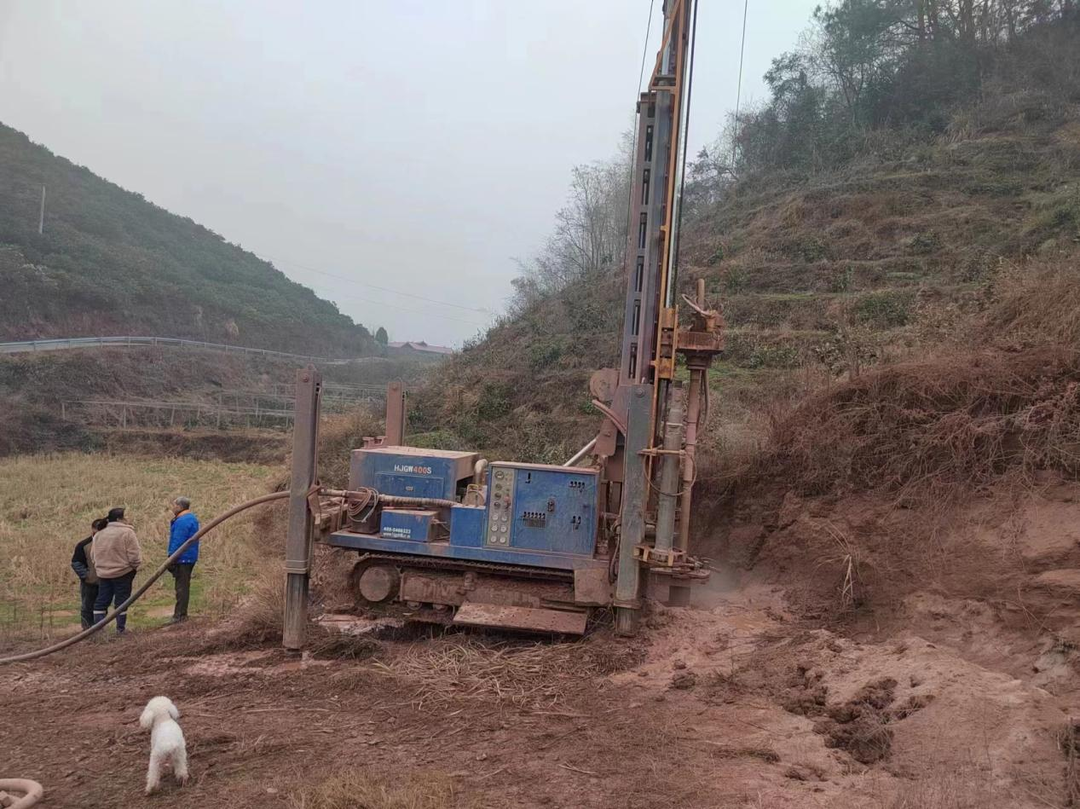 罗卜田乡：抗旱打井引水源，解得民忧润民心