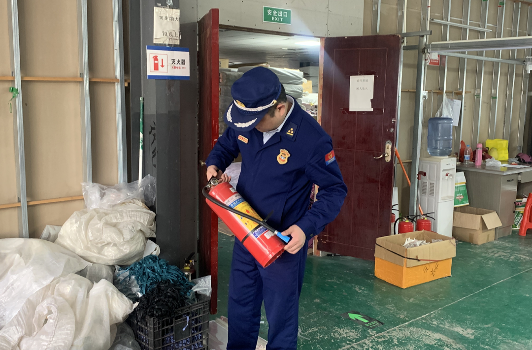 芷江一服装加工厂存在多项消防安全隐患被依法给予行政处罚