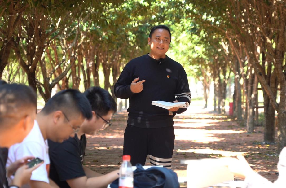 团县委开展“书香青春·你我同行”读书交流活动