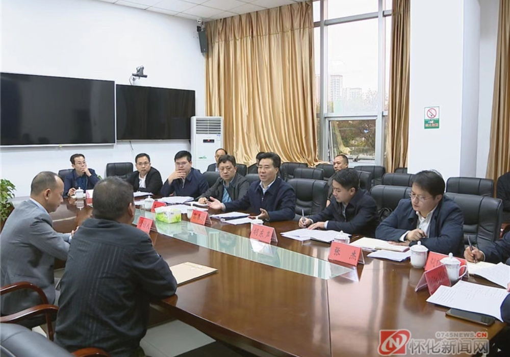 黎春秋：用心用情化解矛盾 依法依规解决诉求