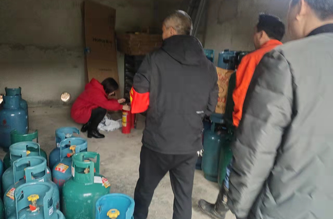罗卜田乡开展冬季燃气安全宣传