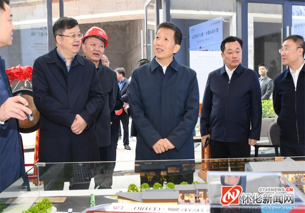 许忠建专题研究区域性消费中心城市建设工作