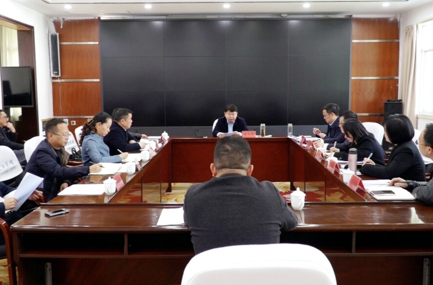 梁志平在书记办公会上强调：强化产业支撑 确保县域经济高质量发展