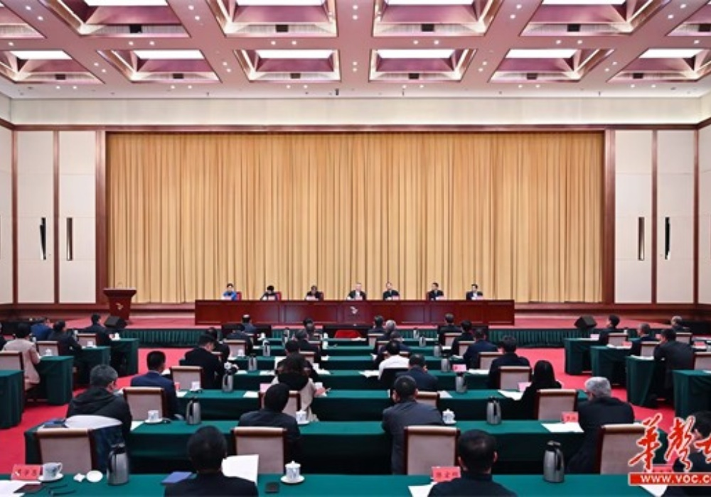 全省新型工业化推进大会召开