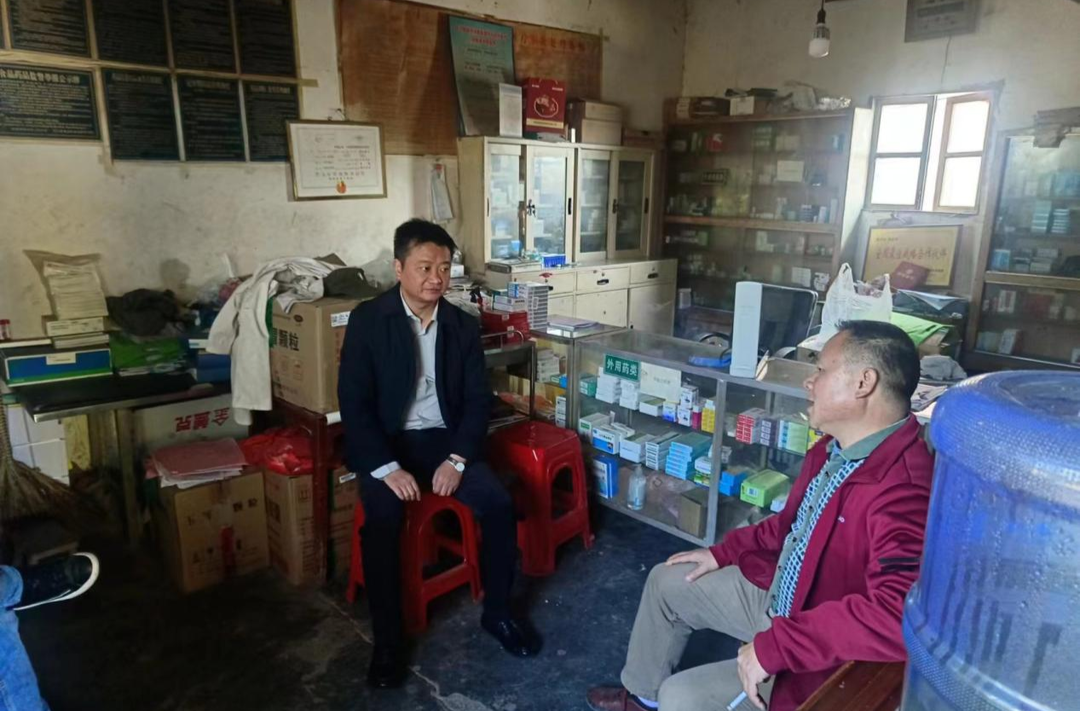 水宽乡人大开展医保农保宣传活动