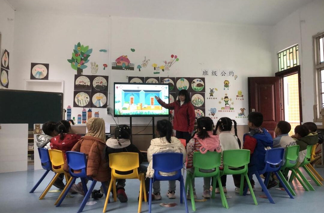 芷江河西幼儿园开展园际交流活动