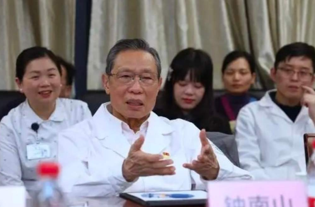钟南山：不主张长期佩戴口罩