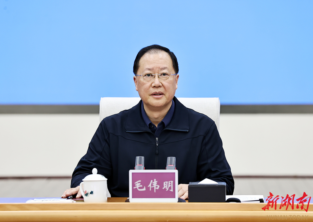 毛伟明总结部署十大重点民生实事