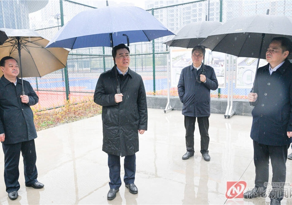 黎春秋调研市体育中心区域文旅化改造工作