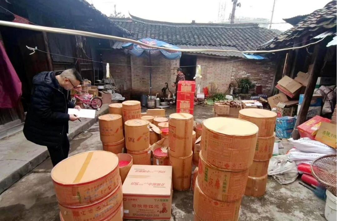 芷江开展“打非治违”行动