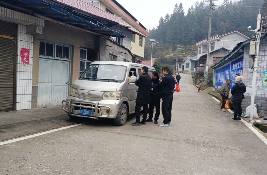 牛牯坪乡开展交通安全“冬季攻势”集中整治行动