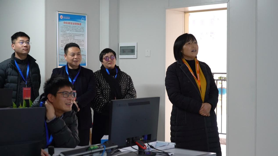 芷江举行全县中小学教师业务水平能力抽测