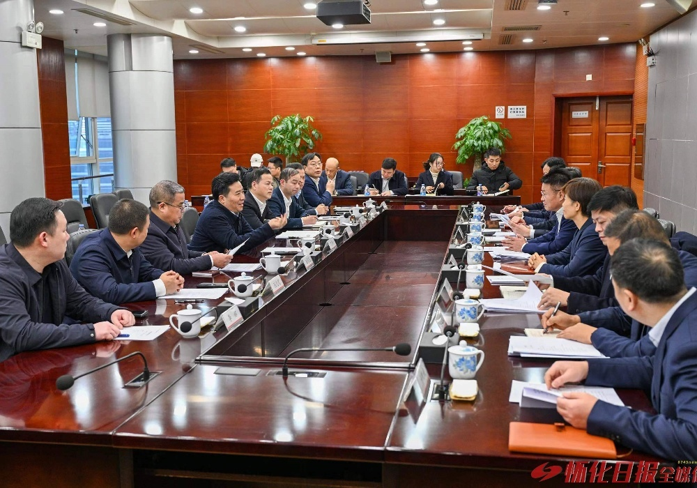 黎春秋赴工行湖南省分行对接工作