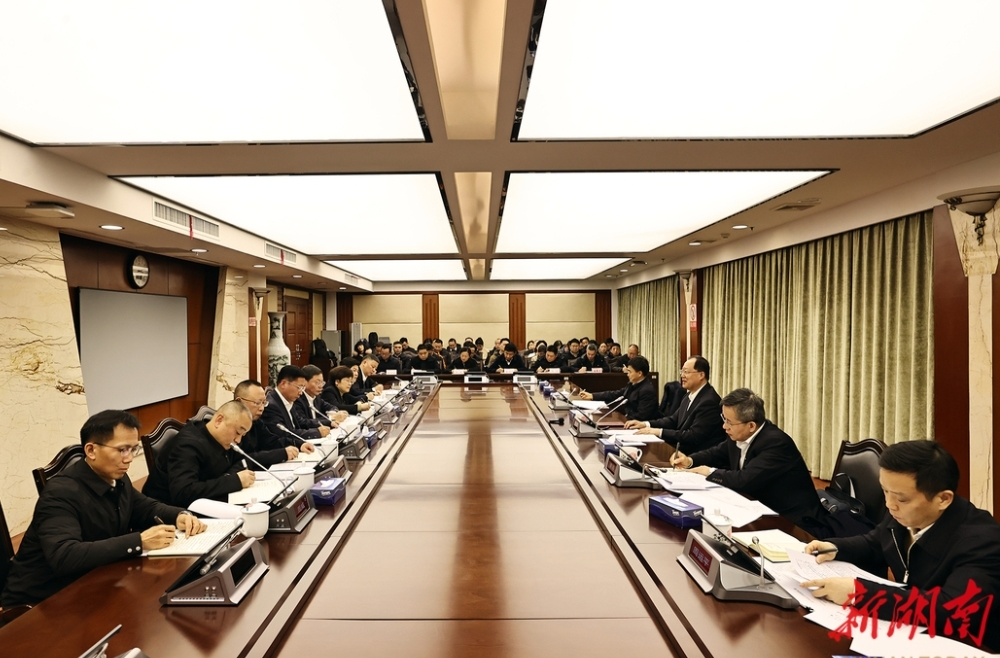 毛伟明赴省审计厅慰问：打造经济监督“特种部队”