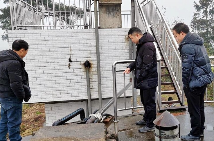 芷江镇：以“动”制“冻”，全力应对冰冻雨雪灾害