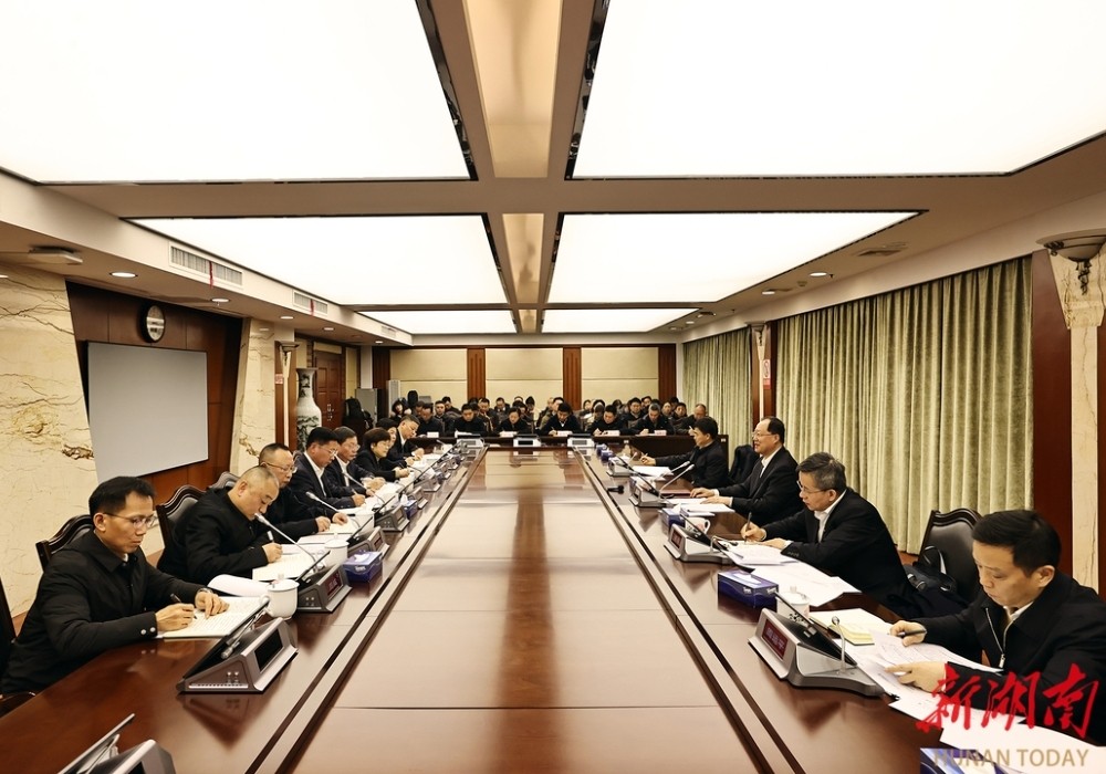 毛伟明赴省审计厅慰问：打造经济监督“特种部队”