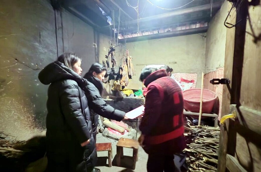 水宽乡：“敲门行动”不停步，入户走访 保安全