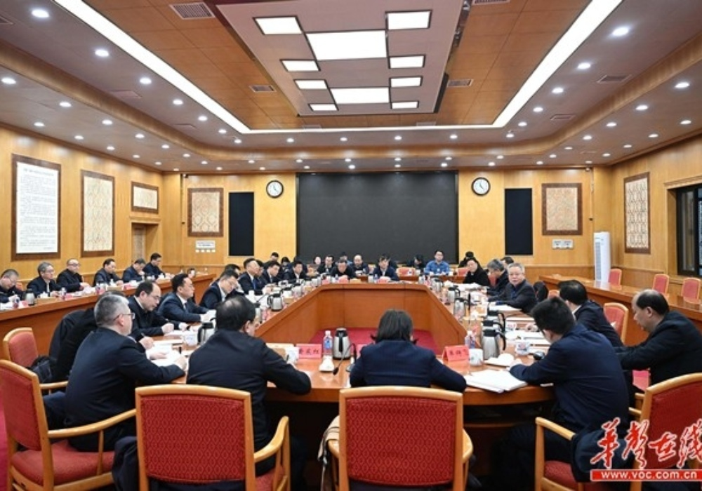 沈晓明主持召开推动全省高等教育高质量发展专题座谈会