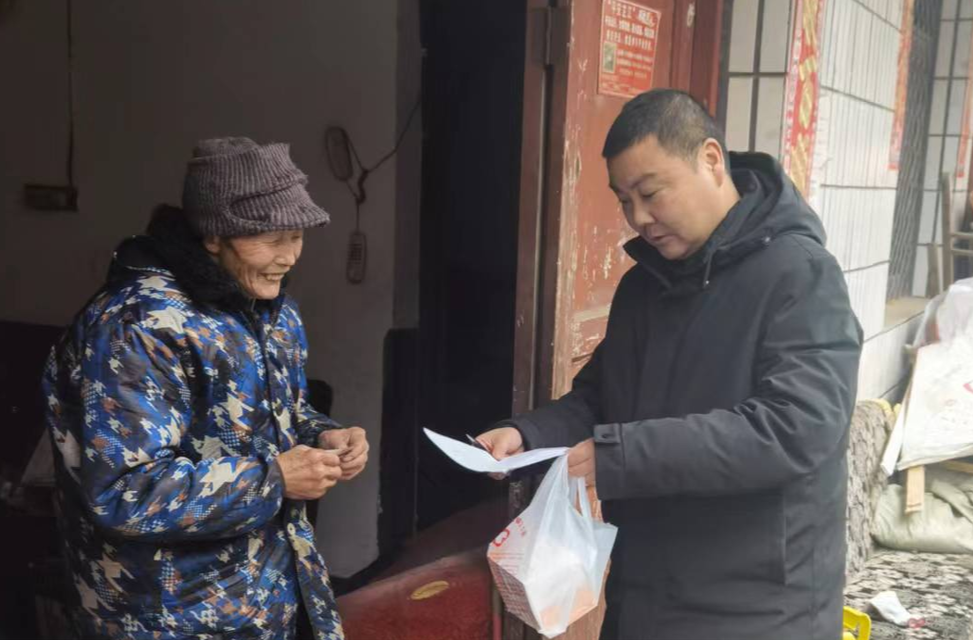 芷江镇：注入“人大代表力量”，确保群众温暖过冬