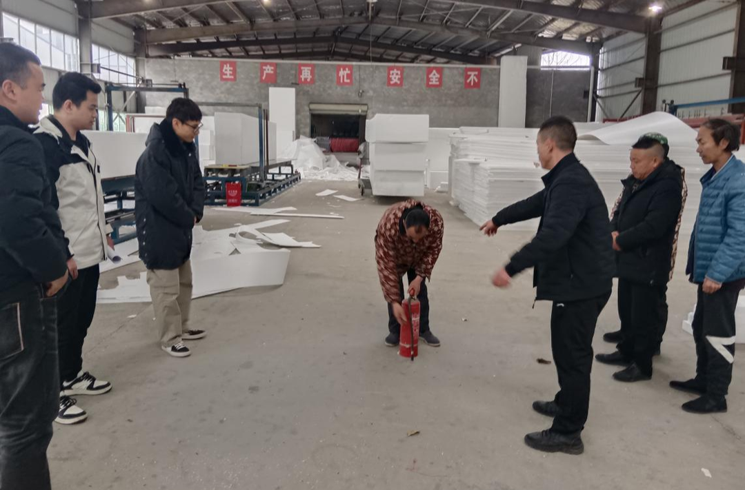 罗旧镇：提前防范早部署，抓好安全谋发展