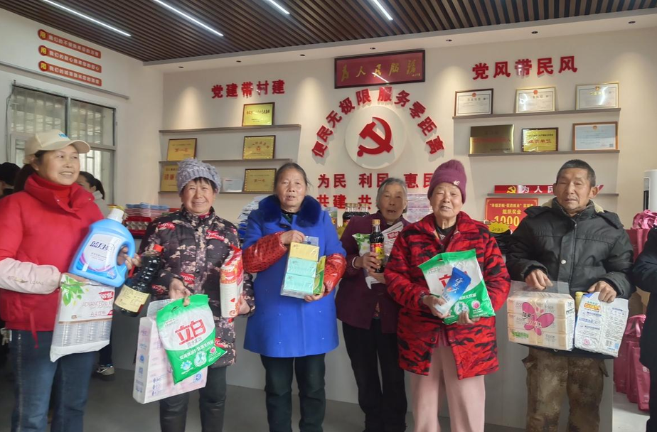 楠木坪镇岩山背村：湘妹子能量家园小积分激发大能量