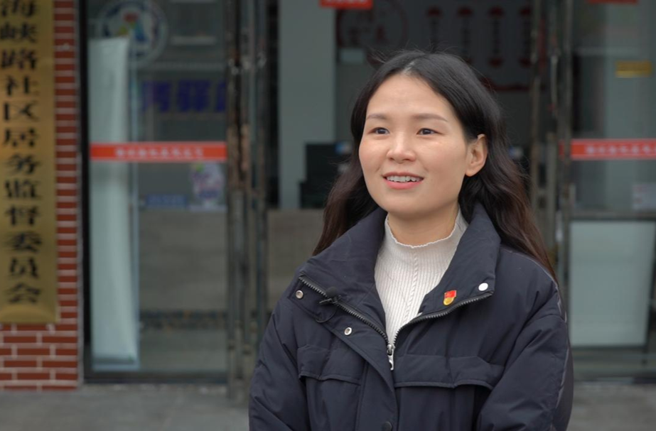 杨梅：易地搬迁点上的“大管家”