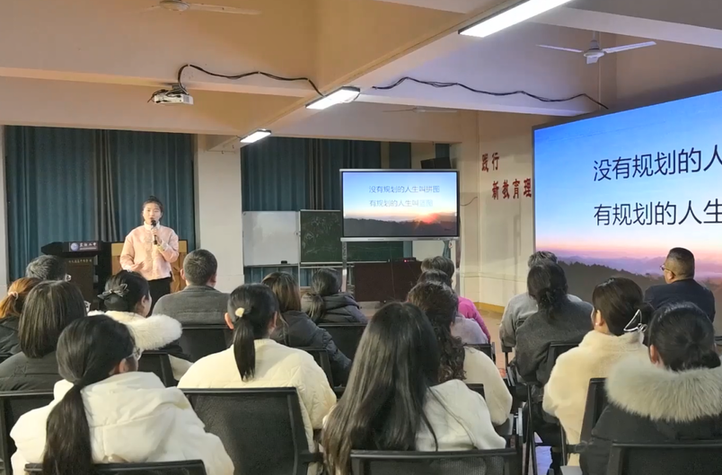 芷江：家庭教育“向阳花”行动开展线下指导服务