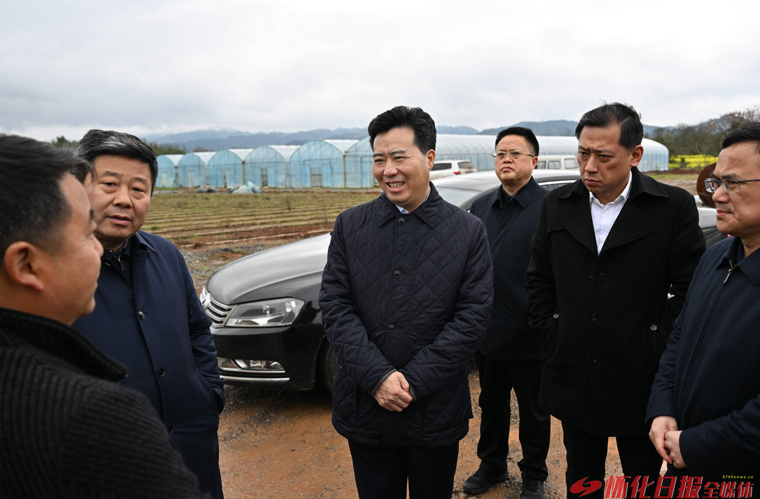 黎春秋以“四不两直”方式在芷江调研时要求：不误农时抓好春耕生产 为全年农业丰收打下坚实基础